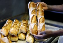 Al menos 12 millones de personas se quedan sin “baguette” en Francia el Día del Trabajador
