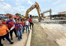 Alcaldesa Dina Castillo supervisó trabajos de demolición del viejo puente de Trapichito
