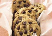 Galletas con chips de chocolate: un clásico irresistible para atacar los antojos