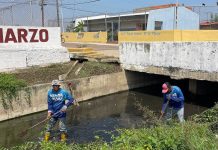 En Barcelona mantienen plan de saneamiento en canales y arroyo como prevención ante la temporada de lluvias