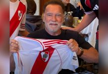 Arnold Schwarzenegger lució camiseta del club argentino River Plate durante el Mundial de Clubes y fanáticos lo celebraron