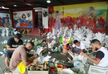 Los Diablos de Yare pulen sus máscaras para el Corpus Christi del 19 de junio