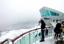 Nevada sorprende a visitantes en el Pico Espejo del Sistema Teleférico Mukumbarí en Mérida