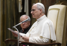León XIV: La Iglesia “siempre defenderá el sagrado derecho a creer en Dios”