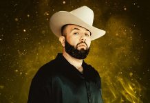 Carín León genera críticâs tras presentarse aparentemente ēbriø durante concierto en Monterrey