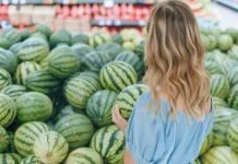 Conoce las diferencias entre las manchas blancas y las amarillas de las sandías: lo sentirás en su sabor