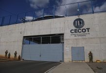 El mundo condena el tratamiento ilegal de migrantes venezolanos por el Gobierno de El Salvador