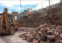 Avanza la rehabilitación integral de la Cancha Múltiple Colinas de San Lorenzo con la construcción del muro de gaviones gestión del alcalde Luis Jonas (+ Fotos)