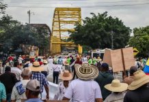 Gobierno de Petro abre diálogo con arroceros tras paro y millonarias pérdidäs en el sector