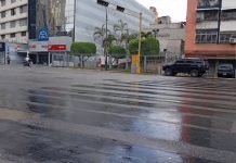 Pintura negra en rayado peatonal de Chacao genera ălărmă entre conductores por falta de visibilidad nocturna (+ Video)