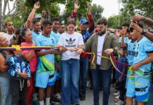 Gobernador Ernesto Luna entregó cancha #166 en el sector Amana Abajo del municipio Maturín