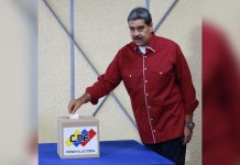Presidente Nicolás Maduro ejerció su derecho al voto este 27 de julio destacando la participación de veedores internacionales