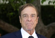 ¡Así luce John Goodman! «Pedro Picapiedra» se ve irreconocible a sus 73 años tras perder casi 100 kilos