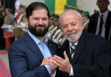 Presidente de Brasil llegó a Chile para participar en cumbre progresista con distinto líderes mundiales