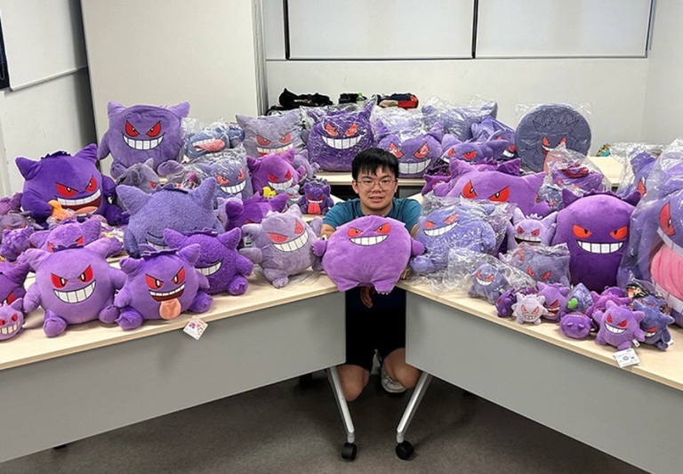 Coleccionista de Hong Kong rompió récord con 1.200 artículos del Pokémon fantasma