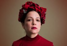 La mexicana Natalia Lafourcade hechiza al público español con una gira que va «Hasta la raíz» y culminará el 04 de agosto
