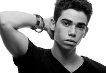 Amigos y familiares honran la memoria del actor Cameron Boyce a 6 años de su fallecimientö
