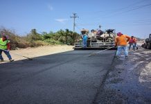 Mejoras viales en Falcón: con más de 600 toneladas de asfalto, recuperan la calle Libertad en Coro