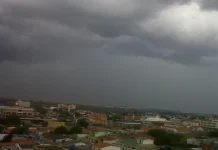 Inameh pronostica lluvias moderadas y actividad eléctrica por el paso de la onda tropical N.º 26 este jueves 14 de agosto