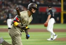 El venezolano Luis Arráez se acerca al liderato de bateo de la Liga Nacional, a pesar de la última derrota de su equipo Los Padres de San Diego