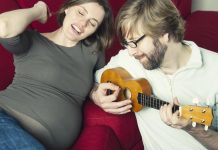 Escuchar música durante el embarazo puede ayudar a que el bebé desarrolle un mejor lenguaje (+ Detalles)