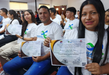 ACAV certifica 46 participantes de programas de apicultura e investigación aplicada a las ciencias agrícolas