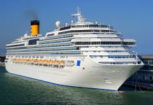 El capitán de un crucero fue detenid0 en altamar con 8,500 personas a bordo en Italia (+ Detalles)