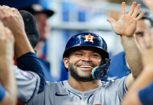 José Altuve silencia a Nueva York con jonrón de 2 carreras y rompe empate de cuadrangulares en Venezuela