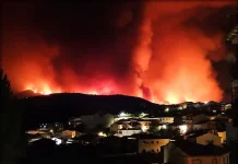 España: Lucha contra incëndios forestales agravados por sofocante Ola de Calor