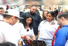 Vicepresidenta Delcy Rodríguez destaca emprendimiento en Puente Hierro como una atracción gastronómica