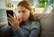 Las personas que se müerden las uñas, tienen estas características, según la psicología (+ Detalles)
