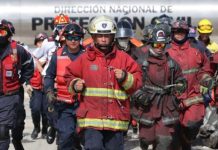 Conmemoran el Día Nacional del Bombero con reconocimiento a funcionarios por su labor diaria y dotación de vehículos