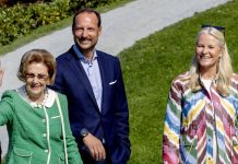 Los príncipes Haakon y Mette Marit de Noruega reaparece en público luego de la p0lémica de Marius Borg