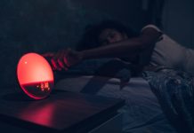 Por qué usar la luz roja para dormir: ha ganado popularidad por su capacidad para favorecer el descanso (+ Detalles)