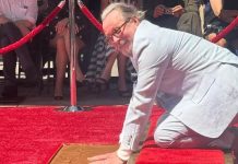 Una réplica para la posteridad: así es la impronta de Gary Oldman en el Teatro Chino de Hollywood