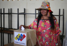 Comunidades indígenas de Venezuela ejercen su derecho al voto para elegir concejales municipales