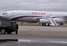Vladimir Putin ya aterrizó en Alaska para la cumbre que sostendrá con Donald Trump
