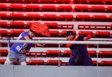¡Viølencia en la Sudamericana! Partido entre la U de Chile e Independiente se suspendió por enfrentamiento en las gradas