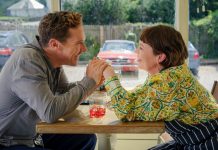 Olivia Colman revela la «diversión terapéutica» de odiar a Benedict Cumberbatch en la nueva película ‘Los Roses’