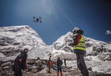 La tecnología se eleva para limpiar el Everest: Drones de carga pesada combaten los desechos del pico más alto del mundo