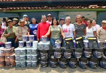 Entregan materiales para la rehabilitación de la escuela bolivariana Miguel Ángel en Barcelona