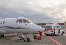 Tragediä en EEUU: Cuatro fallecidös al estrellarse avión ambulancia en intento de rescate de un paciente