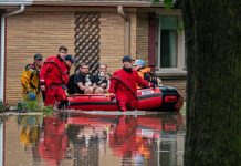 Declararon emergenciä en este estado de EEUU debido a intensas lluvias y desplegan a militares en las calles