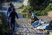 Alerta en el norte de Italia: fuerte temporal de lluvia y viento paraliza la red ferroviaria y causa estragos en Rimini