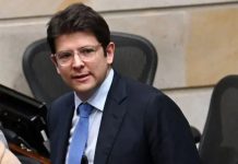 Cuerpö de Miguel Uribe ya fue trasladado a Medicina Legal y será veladö en cámara ardientë en el Congreso (+ Detalles)