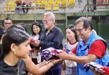Gobernador del estado Barinas, Adán Chávez reinaugura alumbrado del estadio Bicentenario e impulsa el sóftbol en la región (+ Fotos)
