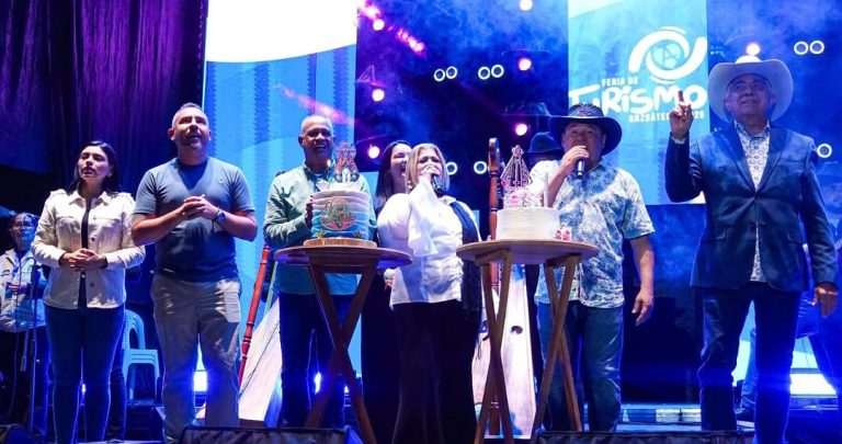Virgen del Valle es homenajeada ante miles de devotos en la Gala Llanera de la IV edición de la Feria de Turismo de Anzoátegui (+ Fotos)