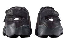 Nike Air Rift: los icónicos tenis minimalistas para correr ahora llegan en elegante color negro que conquista las calles