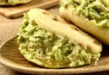 De la pasarela a la arepera: conoce la fascinante historia de la reina pepiada, el sabor venezolano inspirado en una reina de belleza