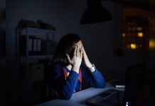 Fatiga mental: qué es, por qué nos agota el cerebro y cómo recargar nuestra energía cognitiva (+ Detalles)